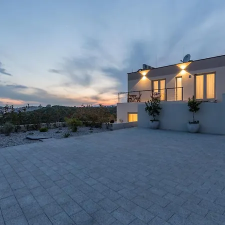 Callista Villa