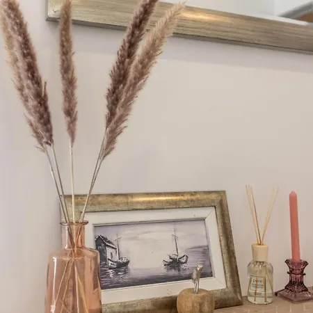 Callista Villa *